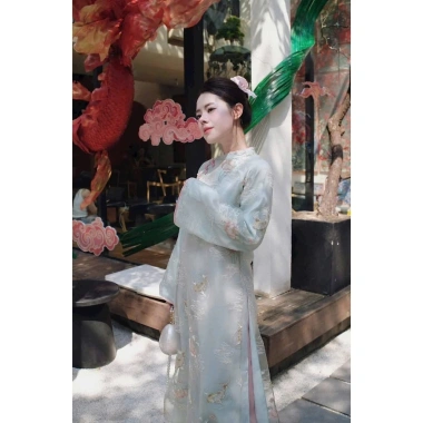 Áo Dài Tết Voan Thêu 4 Tà Hoa Sen Xanh Thanh Cao Sắc Xuân Mẫu Mới VT99 298.770đ 3 Áo Dài Tết Voan Thêu 4 Tà Hoa Sen Xanh Thanh Cao Sắc Xuân Mẫu Mới VT99 298.770đ 3