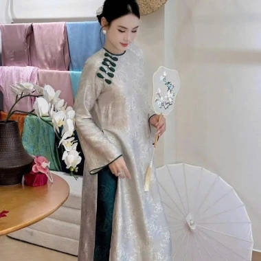 Áo Dài Thiên Dy Vải Tơ Tằm Thọ Dệt Cổ Trơn Viền Đính Cúc - Đẹp Dạ Lễ Tết 470k