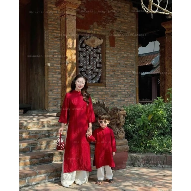 Áo dài thọ dơi đỏ gia đình 40-85kg cho nam nữ - Giá ưu đãi 135k, giảm tới 27%