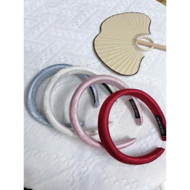 Áo Dài Trúc Thọ Mẹ & Bé Gái Cách Tân Suông Gấm Cao Cấp Tặng Bờm Xốp 318.800₫ 5