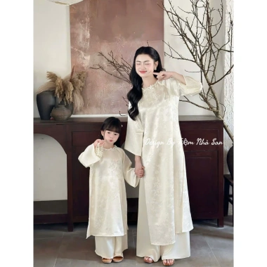 Áo Dài Trúc Thọ Mẹ & Bé Gái Cách Tân Suông Gấm Cao Cấp Tặng Bờm Xốp 318.800₫ 10
