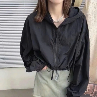 Áo Gió Nữ Croptop Nhăn Dáng Có Mũ - Chất Gió Cao Cấp, Giá Chỉ 69k Đón Tết
