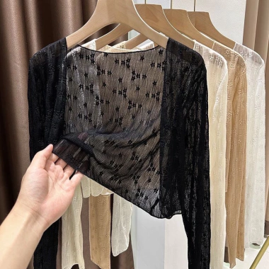 Áo khoác cardigan croptop dài tay nữ vải len lưới hoa xuyên thấu 68.000₫ 7 Áo khoác cardigan croptop dài tay nữ vải len lưới hoa xuyên thấu 68.000₫ 7