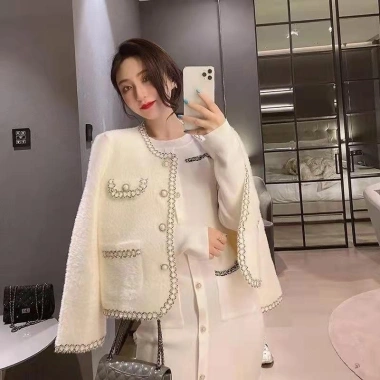 Áo khoác cardigan dạ lông thỏ viền ngọc đính cúc - Hàng Quảng Châu Loại 1 - FREESHIP - Giá chỉ 189.000đ