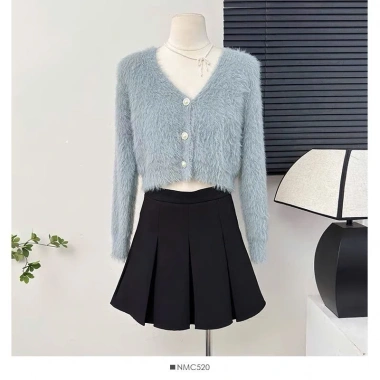 Áo khoác cardigan ngắn dài tay QCCC RUBY, len lông thỏ mịn, cổ V, màu trắng và đen, giá chỉ 243k 3 Áo khoác cardigan ngắn dài tay QCCC RUBY, len lông thỏ mịn, cổ V, màu trắng và đen, giá chỉ 243k 3