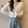 Áo khoác cardigan ngắn dài tay QCCC RUBY, len lông thỏ mịn, cổ V, màu trắng và đen, giá chỉ 243k 4