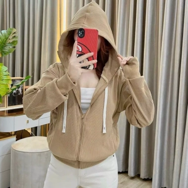 Áo khoác chống nắng gân túi XXL chất thun, 6 túi, freesize 60‑70kg - Giá 195.000₫ 7 Áo khoác chống nắng gân túi XXL chất thun, 6 túi, freesize 60‑70kg - Giá 195.000₫ 7