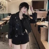 Áo khoác da croptop vest cổ, kèm đai 2 màu đỏ-đen – HV, giảm giá còn 289.998₫ 5