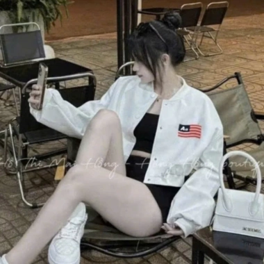 Áo khoác da nữ bomber thêu cờ Mỹ - Croptop basic thanh lịch, dễ phối, xu hướng 2.025, giảm giá 129k