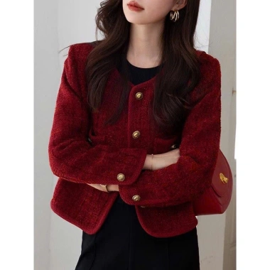 Áo khoác da tweed đỏ cổ tròn khuy đồng - phong cách thanh lịch, giảm giá 254.293₫
