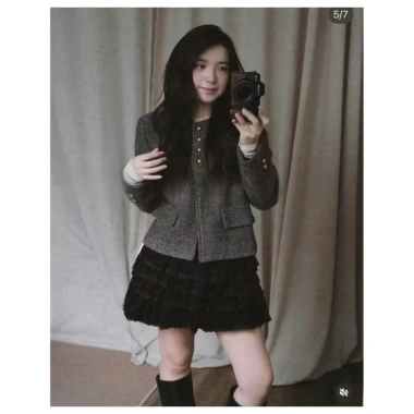 Áo khoác dạ tweed nữ đỏ lông xù, dáng ngắn tiểu thư, túi nắp, mùa đông - 239k 8 Áo khoác dạ tweed nữ đỏ lông xù, dáng ngắn tiểu thư, túi nắp, mùa đông - 239k 8