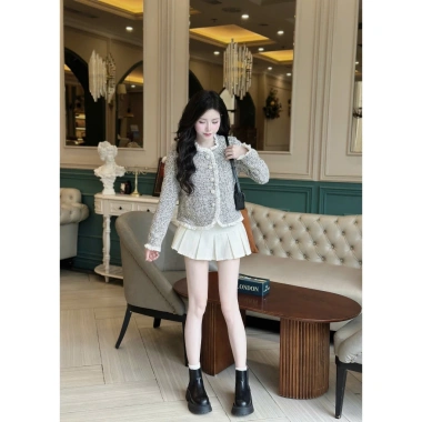Áo khoác dạ Tweed nữ N307 KENVY STORE - Thêu viền bèo, khuy đồng sang chảnh, form vừa, giá chỉ 269.000₫ 8 Áo khoác dạ Tweed nữ N307 KENVY STORE - Thêu viền bèo, khuy đồng sang chảnh, form vừa, giá chỉ 269.000₫ 8