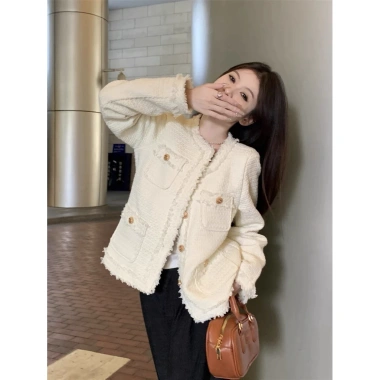 Áo khoác dạ tweed viền tua rua thanh lịch - Giá chỉ 239k, giảm so với 286.8k