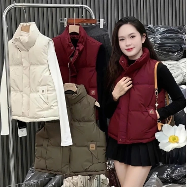 Áo khoác Gile chữ M 3 lớp siêu ấm, cổ cao chống gió, 4 màu, giảm giá tới 99k 3 Áo khoác Gile chữ M 3 lớp siêu ấm, cổ cao chống gió, 4 màu, giảm giá tới 99k 3