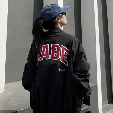 Áo Khoác Gió Bomber BABE Chữ Thêu Đường Phố Âu Mỹ - Giá 269.000đ Giảm Đặc Biệt