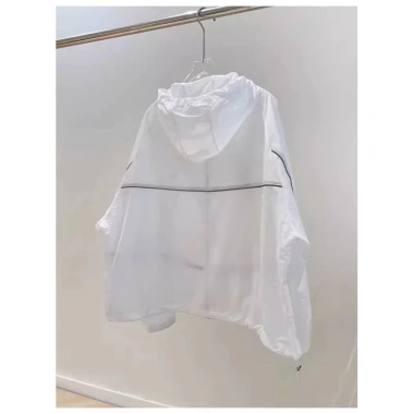 Áo khoác gió dù siêu mỏng nhẹ, chống nước, chống nắng, dây rút, cao cấp cho nữ, đủ size QuảngChâu 6 Áo khoác gió dù siêu mỏng nhẹ, chống nước, chống nắng, dây rút, cao cấp cho nữ, đủ size QuảngChâu 6