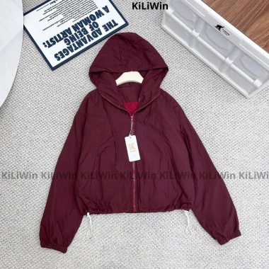 Áo khoác gió nữ 2 lớp lót lụa, túi kéo khóa, mũ trùm đầu dây rút, dáng lửng thời trang - Giá ưu đãi 125k 5 Áo khoác gió nữ 2 lớp lót lụa, túi kéo khóa, mũ trùm đầu dây rút, dáng lửng thời trang - Giá ưu đãi 125k 5
