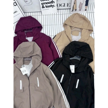 Áo khoác gió Nữ lót lụa free size viền thể thao mũ liền túi trong - 99.000₫ shop Long