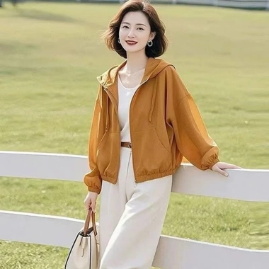 Áo khoác gió nữ siêu nhẹ đỏ, chống nắng gió nước, thời trang size M-3XL 150k