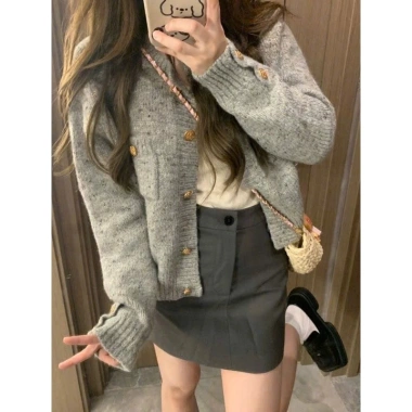 Áo khoác len cardigan dệt kim 2 lớp cúc đồng sang chảnh - Giao trước Tết, chỉ 179k QCCC KUNKUN SP72