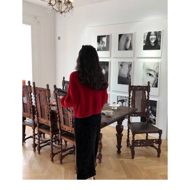 Áo khoác len lông nữ dài tay LAROSA - Trắng đen đỏ hồng, mềm mịn, giảm còn 265k