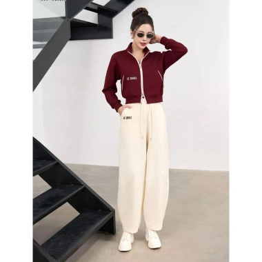 Áo khoác nỉ bomber cổ dựng tay dơi, vải Hàn độ dày vừa, mặt mịn mềm mại, co giãn tốt - Giá 451.500₫