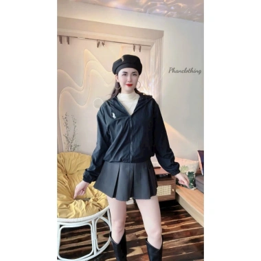 Áo khoác nữ gió lụa nhăn croptop tay dài mũ, basic thể thao năng động – 179k 4 Áo khoác nữ gió lụa nhăn croptop tay dài mũ, basic thể thao năng động – 179k 4