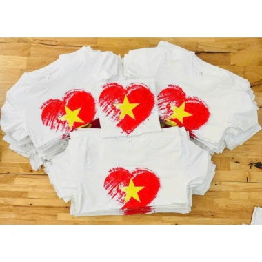 Áo khối yêu nước đen cotton mịn mát, nón sao vàng - Đồng Phục Anh Nga 30.000₫