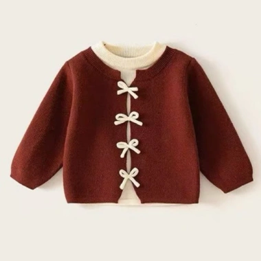 Áo Len Bé Gái Khuy Nơ Đỏ – Cardigan Tết 2.026 Hàn Quốc, Giá 249.000đ Áo Len Bé Gái Khuy Nơ Đỏ – Cardigan Tết 2.026 Hàn Quốc, Giá 249.000đ