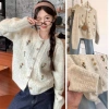 Áo len cardigan dài tay họa tiết hoa độc đáo, chất liệu mềm mịn – Giao trước Tết, chỉ 209k