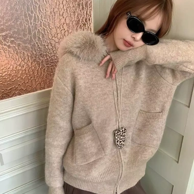 Áo Len Nữ Mũ Lông Dáng Rộng Dệt Kim Dày Ấm Hàn Quốc – Chali L06 Đi Làm Đà Lạt Tết Thu Đông