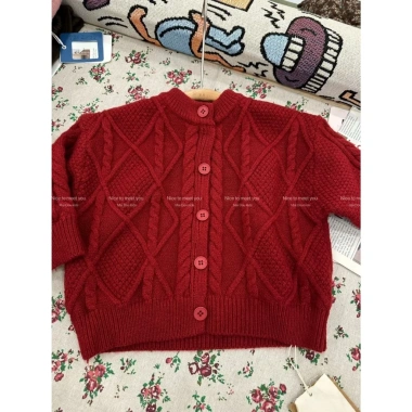 Áo len trẻ em Tết 2.025 - Cardigan dày trắng rộng rãi, kiểu phương Tây, giảm còn 290k