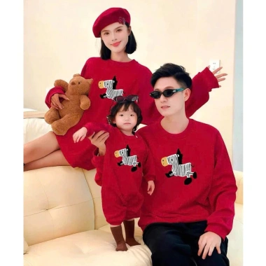 Áo Nỉ Gia Đình Noel Tết In Hình Ngựa Vằn Đỏ Dày Dặn Form Rộng Thoải Mái SP74 185.000 VND