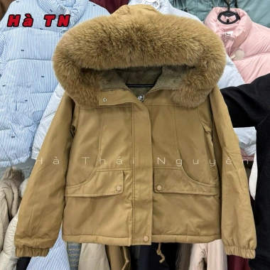 Áo Parka Kaki Ngắn Lót Lông Quảng Châu Loại 1 Siêu Ấm 2.025 379,100 VND 5 Áo Parka Kaki Ngắn Lót Lông Quảng Châu Loại 1 Siêu Ấm 2.025 379,100 VND 5