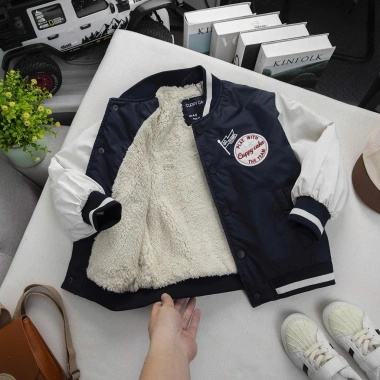 Áo phao bomber lót lông cá tính, trẻ trung, ấm áp cho bé dịp Tết - 293.020₫ 9