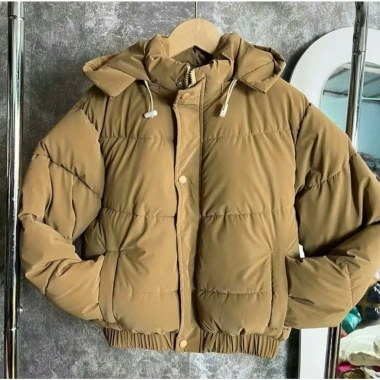 Áo Phao Nữ Béo Nhung Lì Trơn Có Mũ To Rộng Cúc Bấm 2 Túi - Chun Gấu Giá Ưu Đãi 159k