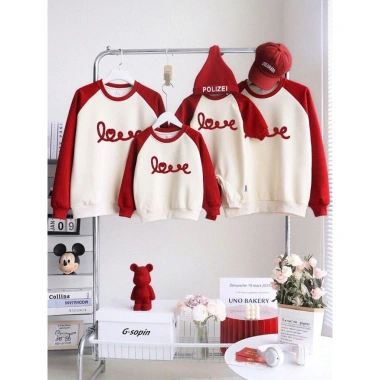 Áo Sweater Gia Đình Ráp Lăng 3/4 Người Mẫu Mới 2.026 - Nỉ Bông Đẹp, Đa Size, Giá Gốc 156k Giảm còn 130k 6 Áo Sweater Gia Đình Ráp Lăng 3/4 Người Mẫu Mới 2.026 - Nỉ Bông Đẹp, Đa Size, Giá Gốc 156k Giảm còn 130k 6