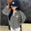 Áo sweater kẻ ngang tay dài cổ polo phong cách Hàn Quốc oversize nỉ mỏng - Giá 145k