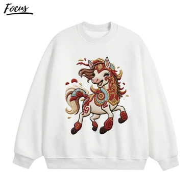 Áo sweater nữ đỏ mận unisex thu đông form rộng Năm Ngựa in hình áo tết fashion FOCUS 199k 6 Áo sweater nữ đỏ mận unisex thu đông form rộng Năm Ngựa in hình áo tết fashion FOCUS 199k 6