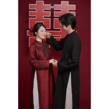Áo tấc cổ phục ngũ tay chẽn bé cặp nam nữ gấm xốp 3H - Giá ưu đãi 495.000đ (giảm từ 598.950đ) 2 Áo tấc cổ phục ngũ tay chẽn bé cặp nam nữ gấm xốp 3H - Giá ưu đãi 495.000đ (giảm từ 598.950đ) 2