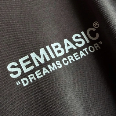 Áo thun cổ tròn oversized unisex Semibasic Dream Creator - xám nâu, Tết 2.026 222.440₫ 4