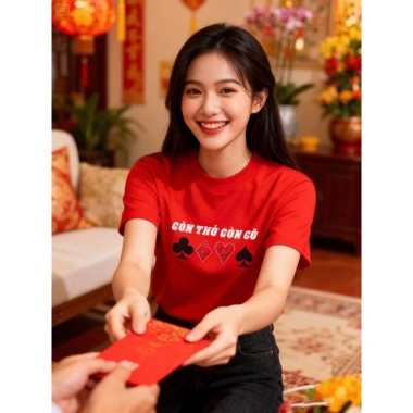 Áo Thun Tết 2.026 Kim Tuyến Còn Thở Còn Gỡ - Cặp Đôi Nam Nữ Form Rộng Cotton 100% Mềm Thoáng