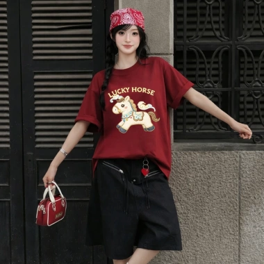 Áo thun unisex UX30-1.123 Tết 2.026 hình ngựa trắng Lucky Horse dáng oversized WETEE giá 205.000₫
