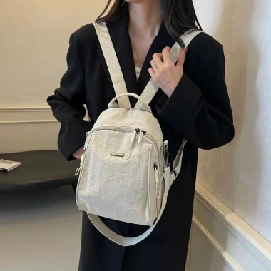 Ba lô du lịch ngoài trời công suất lớn, đa năng vải Oxford - Giá chỉ 159.000 VND 4 Ba lô du lịch ngoài trời công suất lớn, đa năng vải Oxford - Giá chỉ 159.000 VND 4