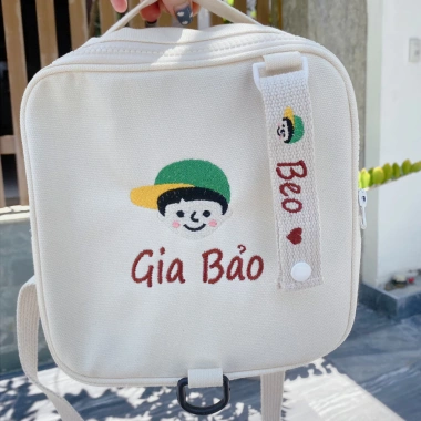 Balo thêu tên bé mẫu giáo Hàn Quốc, tặng tag và móc treo, giá ưu đãi 200k