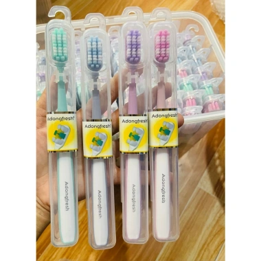 Bàn chải Adongfresh cao cấp lông mềm mại Anh Quốc hộp đựng MSP 811 giá 15.900 VND