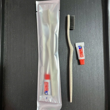 Bàn chải khách sạn dùng 1 lần 100 chiếc - Cán trong cước mềm, túi nhôm sang trọng, giá ưu đãi 155.000₫