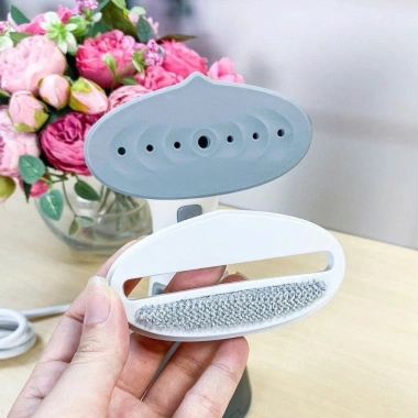 Bàn Là Hơi Nước Cầm Tay Locknlock ENI148WHT Mini - Hàng Chính Hãng, Giá 489k 3 Bàn Là Hơi Nước Cầm Tay Locknlock ENI148WHT Mini - Hàng Chính Hãng, Giá 489k 3
