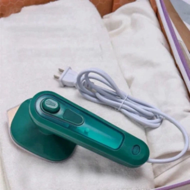 Bàn là hơi nước cầm tay mini nhẹ dễ dùng tiện lợi cho du lịch giá 99.000₫ 3