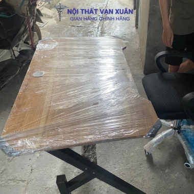 Bàn làm việc gaming chữ Y VX07-2 - chân sắt, sơn tĩnh điện, chắc chắn, chỉ 488k